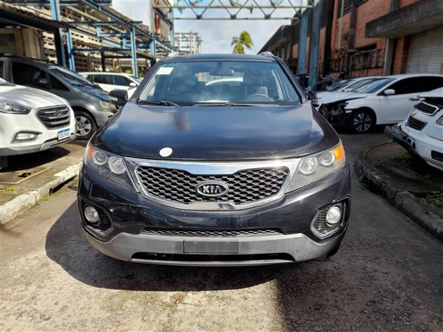Veículo: KIA SORENTO EX2 2.4G25  