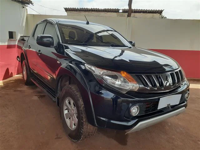 MITSUBISHI TRITON SPORT GLS 2.4 AT ANO 2019/2020