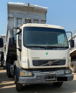 Caminhão Basculante Volvo 