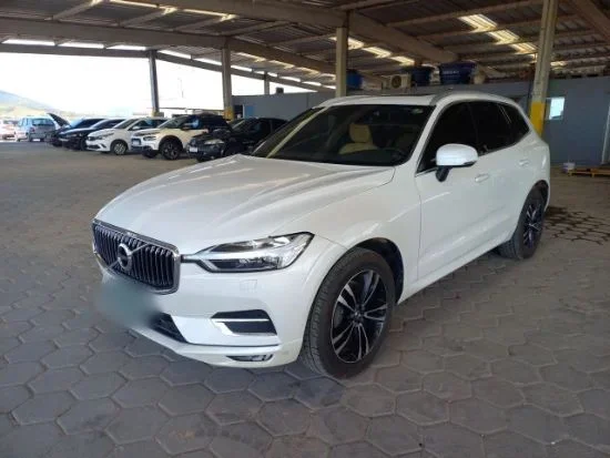XC60 2.0 T5 MOMENT ANO 2018/2019