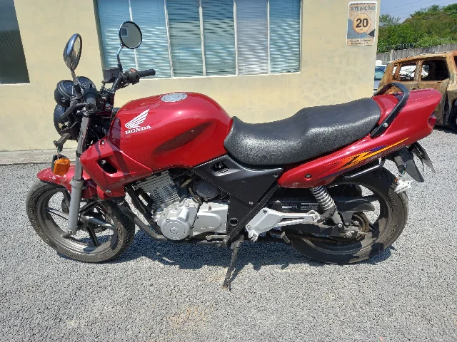 CB500 ANO 2000/2001
