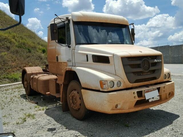 MERCEDES BENZ ATRON 2014